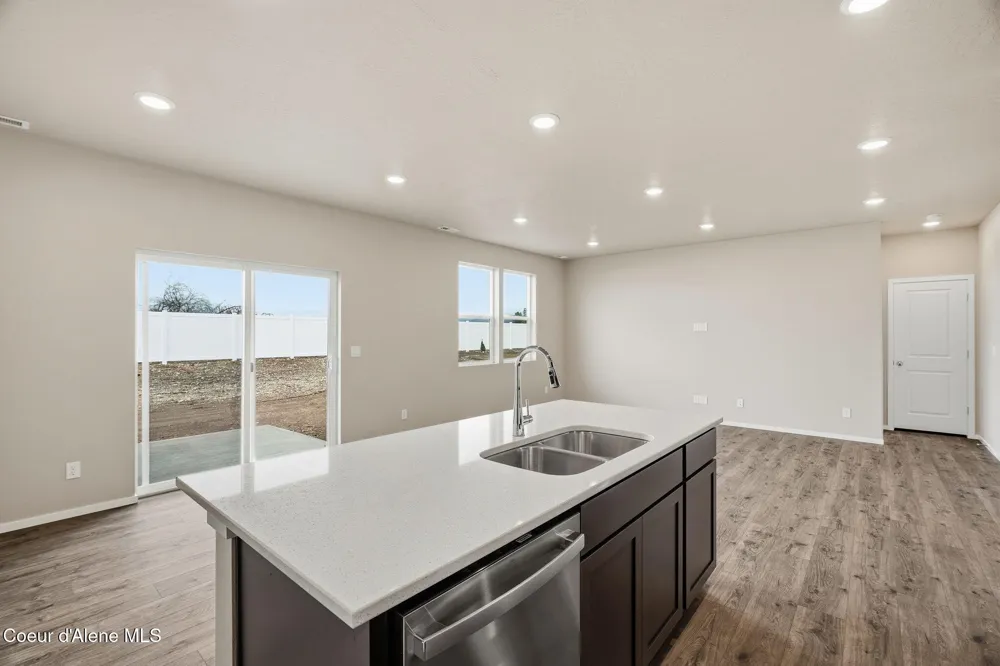 3279 Corvus Street Post Falls, ID 83854