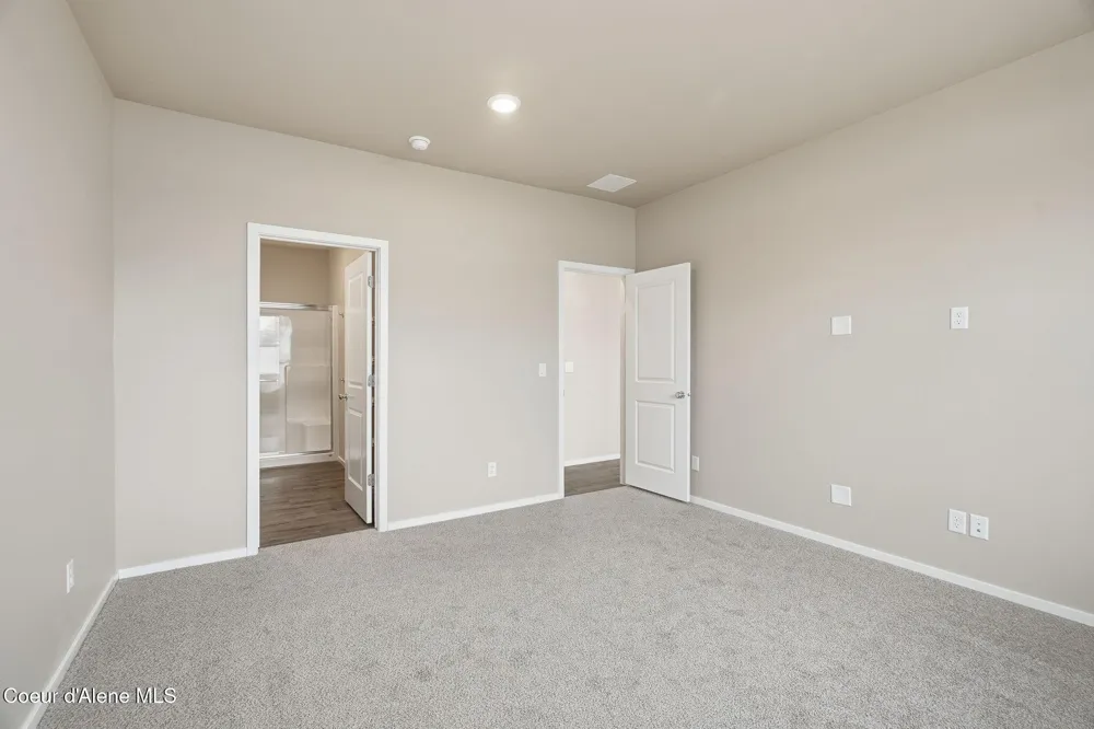 3279 Corvus Street Post Falls, ID 83854
