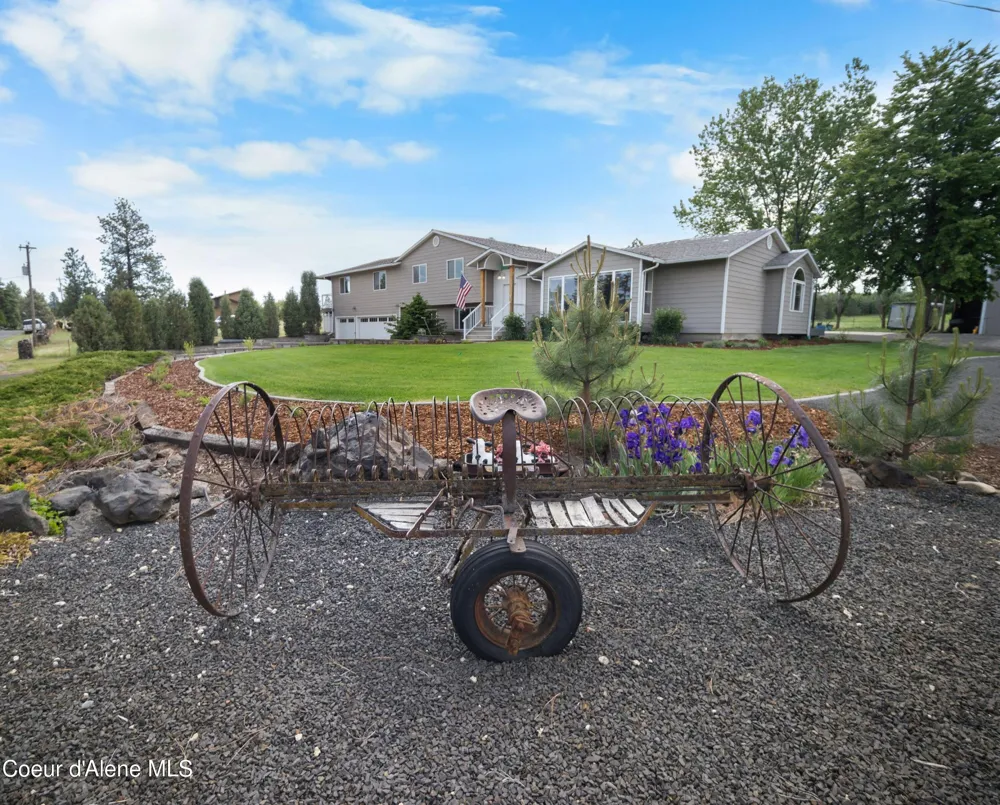 10916 E Rinear Road Valleyford, WA 99036