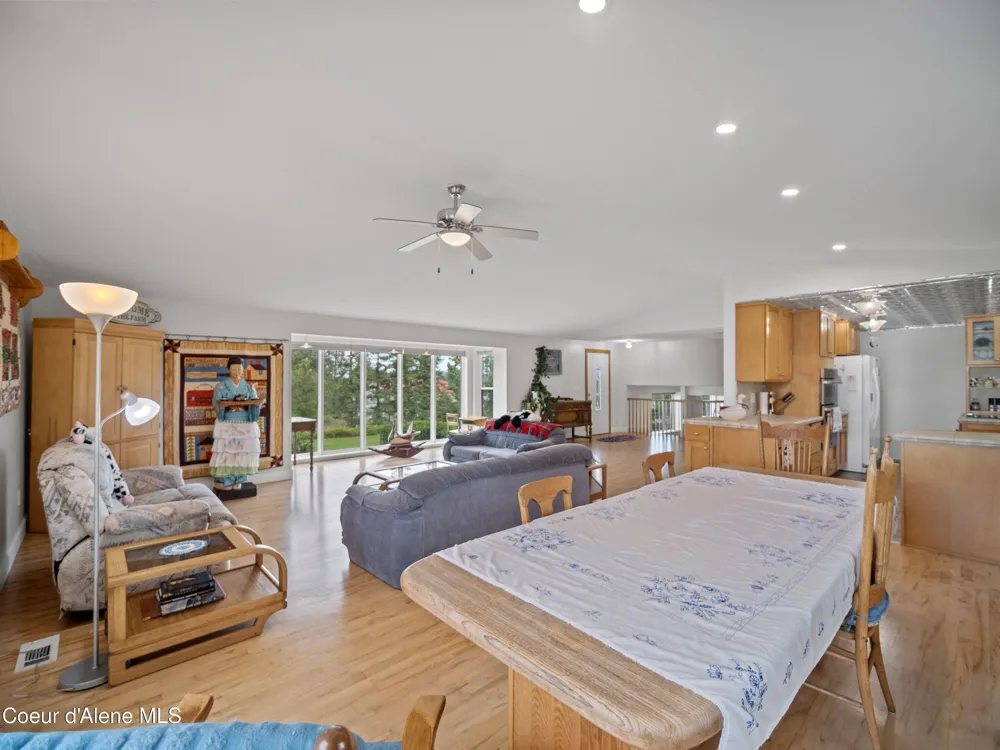 10916 E Rinear Road Valleyford, WA 99036