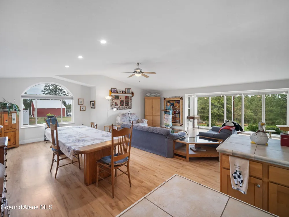 10916 E Rinear Road Valleyford, WA 99036
