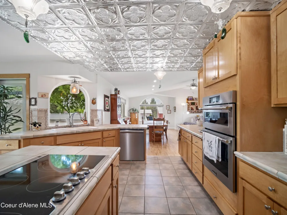 10916 E Rinear Road Valleyford, WA 99036