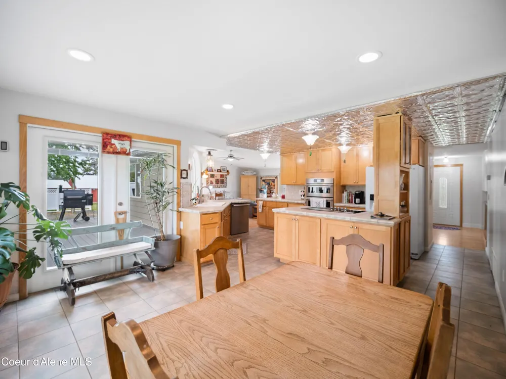 10916 E Rinear Road Valleyford, WA 99036