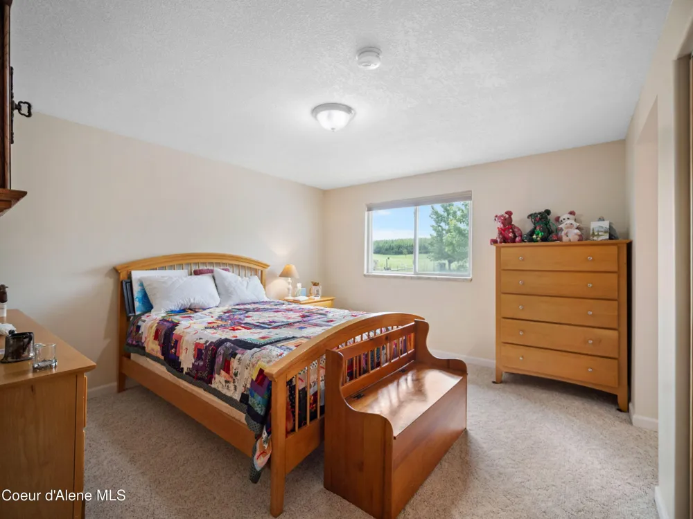 10916 E Rinear Road Valleyford, WA 99036