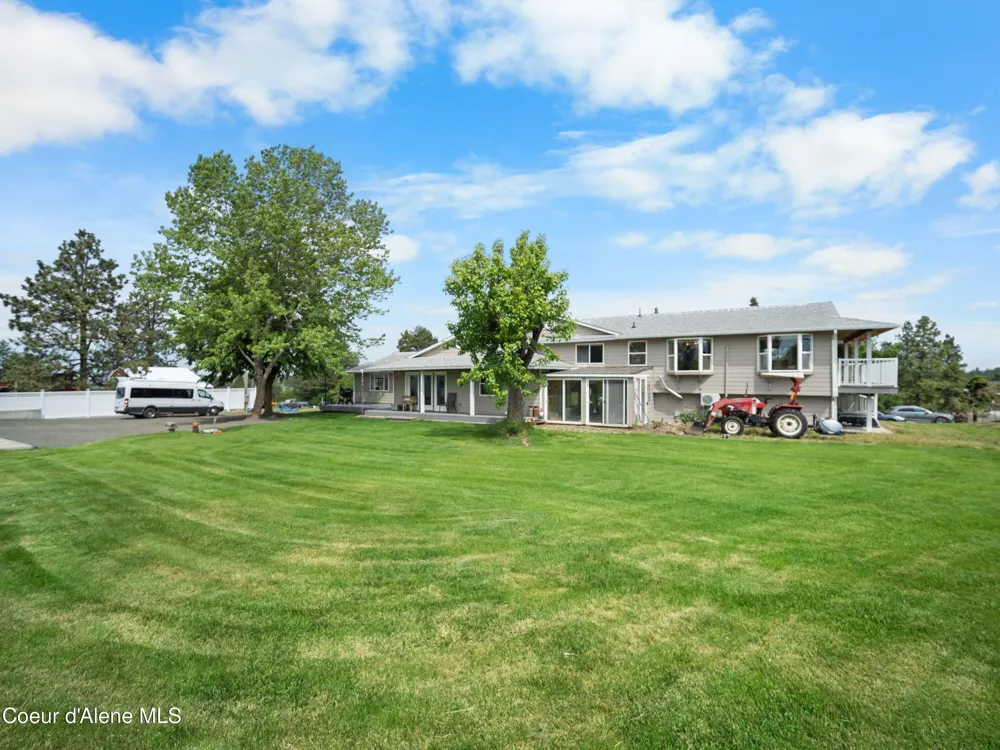 10916 E Rinear Road Valleyford, WA 99036