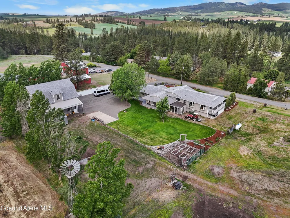 10916 E Rinear Road Valleyford, WA 99036