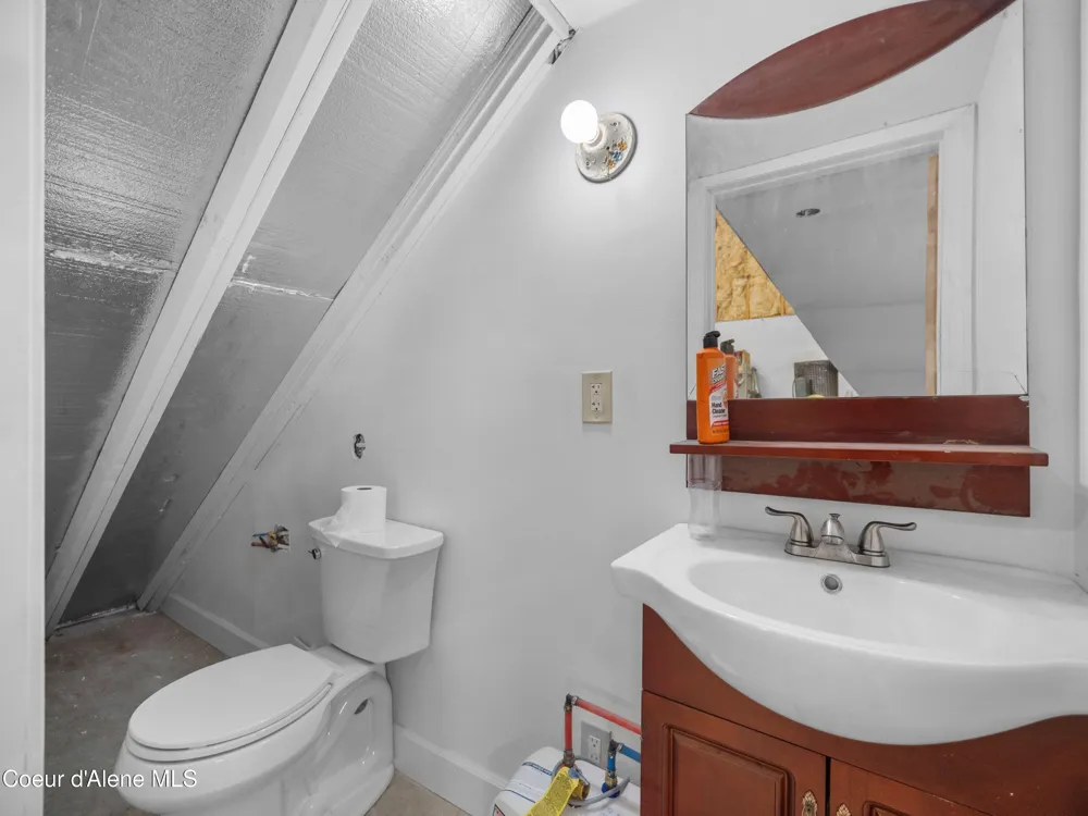 10916 E Rinear Road Valleyford, WA 99036