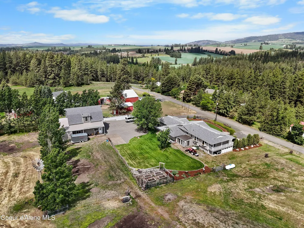 10916 E Rinear Road Valleyford, WA 99036