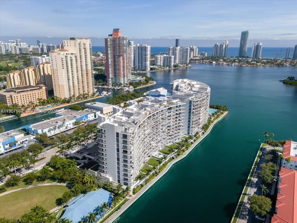 3250 NE 188th St #404 Aventura, FL 33180