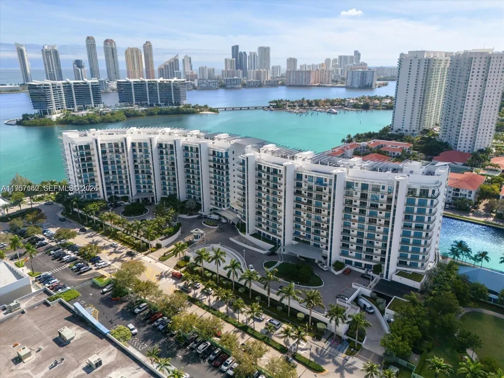 3250 NE 188th St #404 Aventura, FL 33180