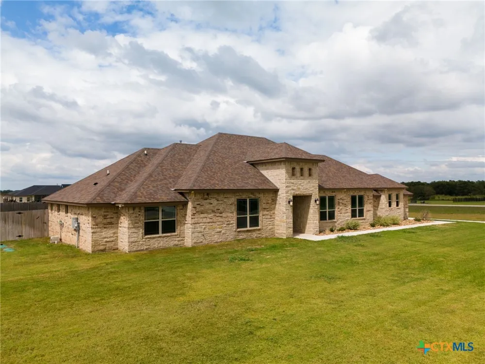 930 Inka Road Salado, TX 76571