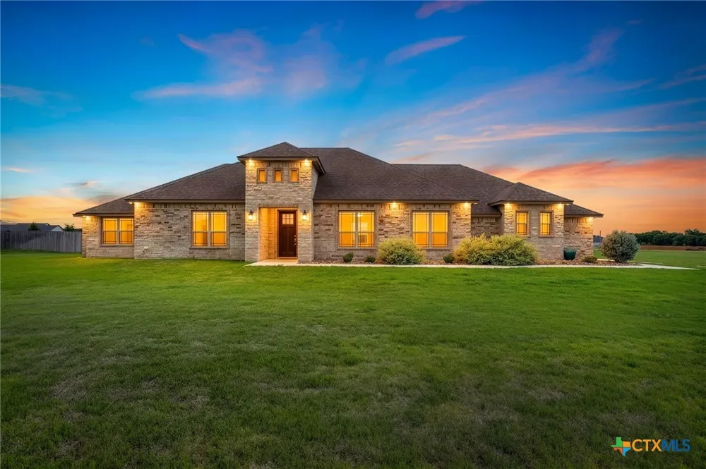 930 Inka Road Salado, TX 76571
