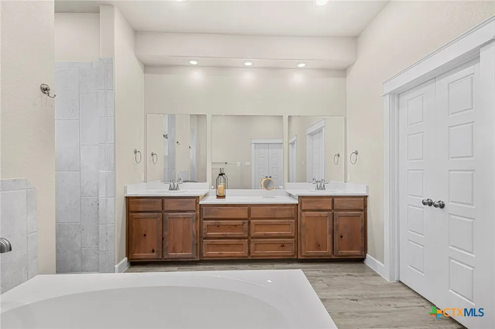 930 Inka Road Salado, TX 76571