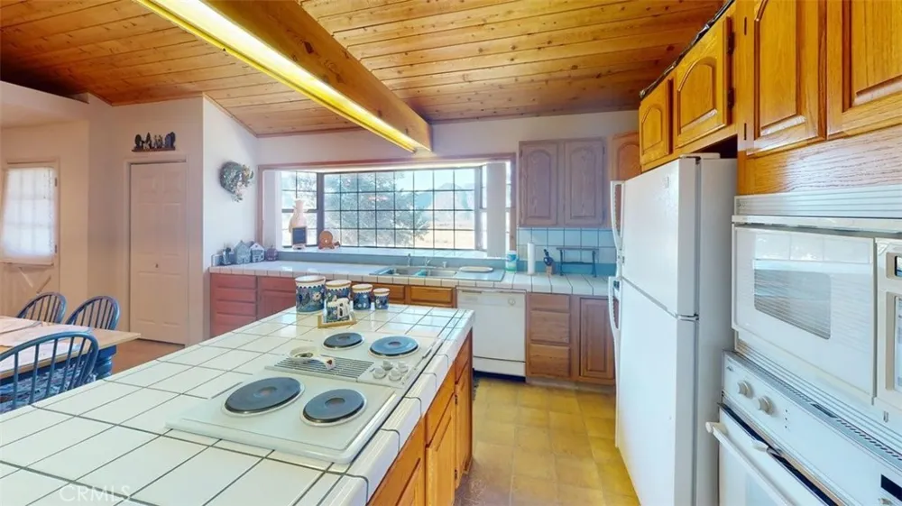 23400 Vanessa Avenue Onyx, CA 93255