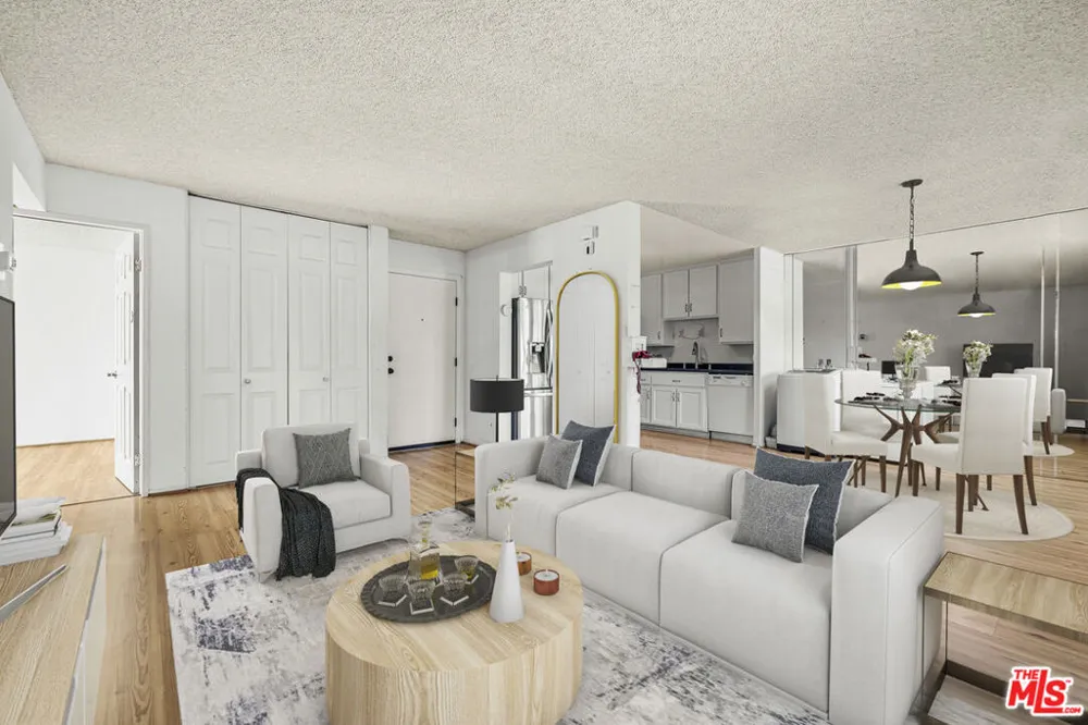 824 Pinetree Circle #14 Thousand Oaks, CA 91360