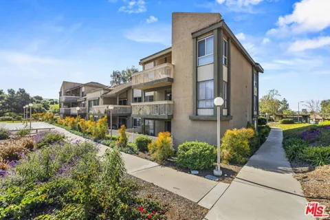 824 Pinetree Circle #14
