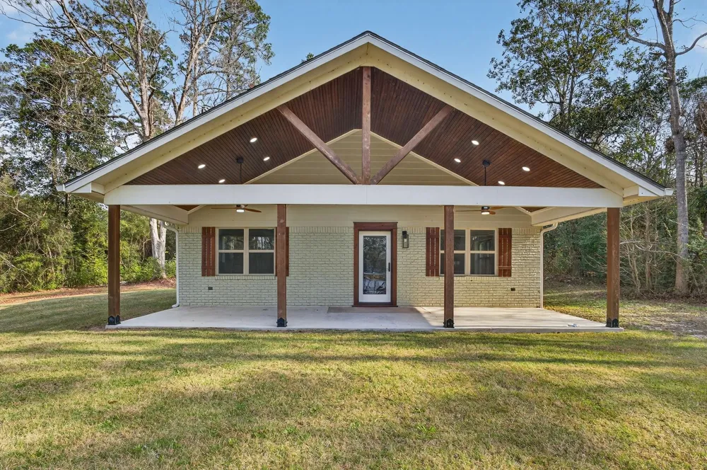 525 Charmaine Drive E Woodville, TX 75979