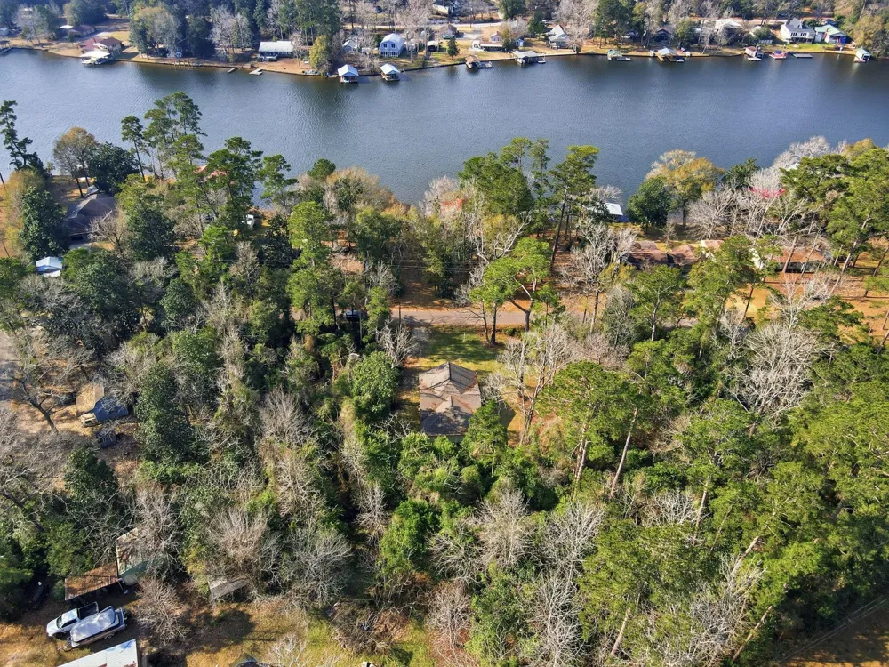 525 Charmaine Drive E Woodville, TX 75979