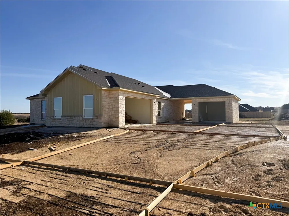 1614 Hunt Drive Salado, TX 76571