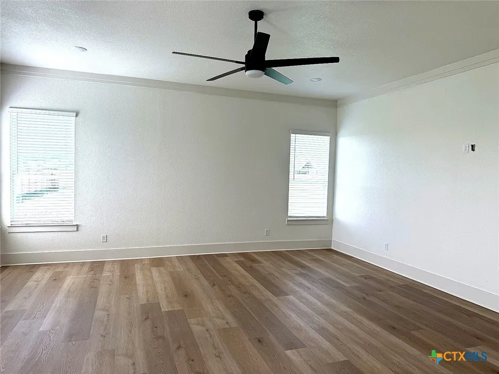 1614 Hunt Drive Salado, TX 76571