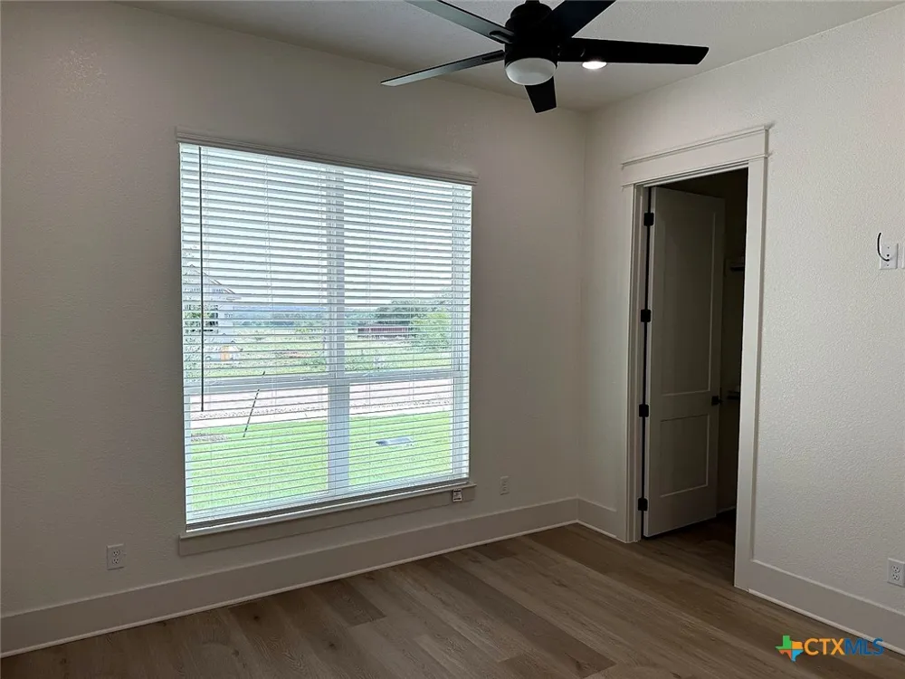 1614 Hunt Drive Salado, TX 76571