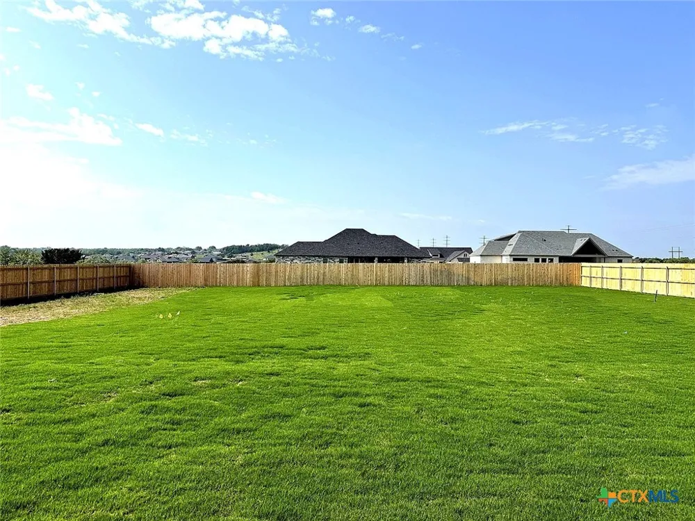 1614 Hunt Drive Salado, TX 76571