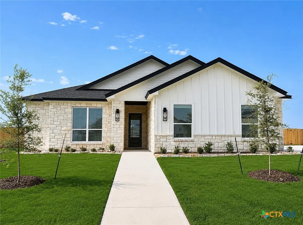 1614 Hunt Drive Salado, TX 76571