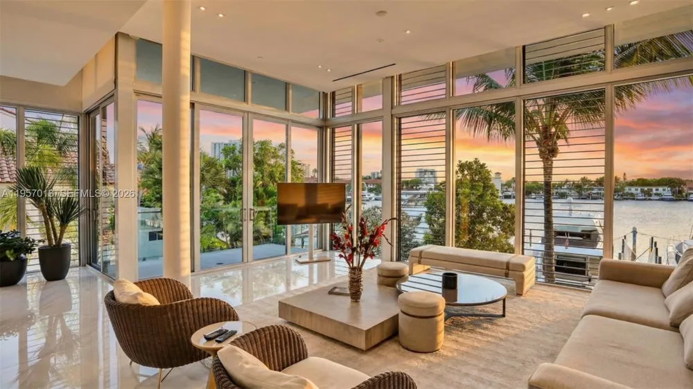 3750 Yacht Club Dr #TH1 Aventura, FL 33180