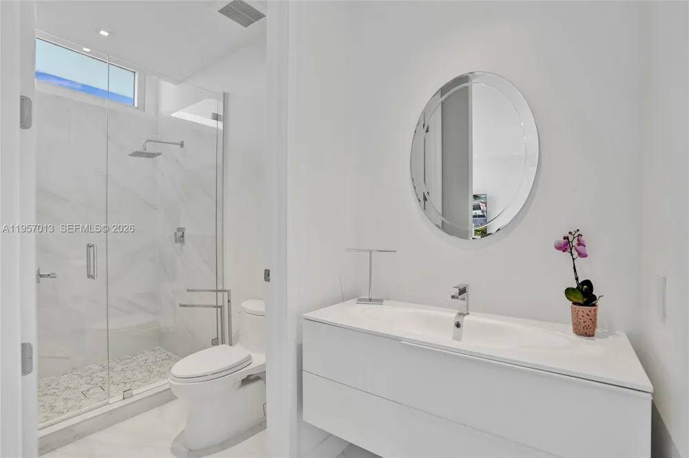 3750 Yacht Club Dr #TH1 Aventura, FL 33180