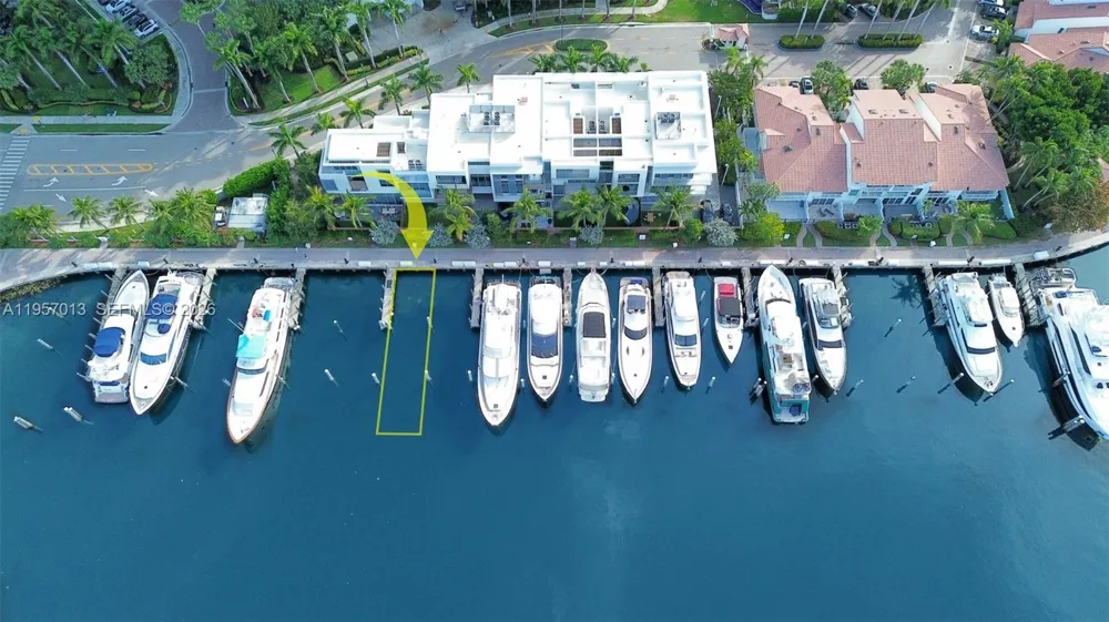 3750 Yacht Club Dr #TH1 Aventura, FL 33180