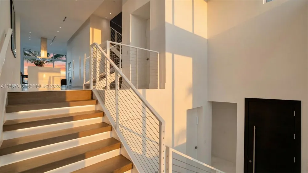 3750 Yacht Club Dr #TH1 Aventura, FL 33180