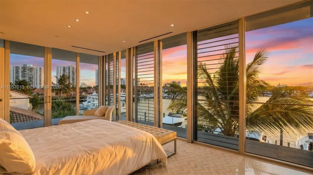 3750 Yacht Club Dr #TH1 Aventura, FL 33180