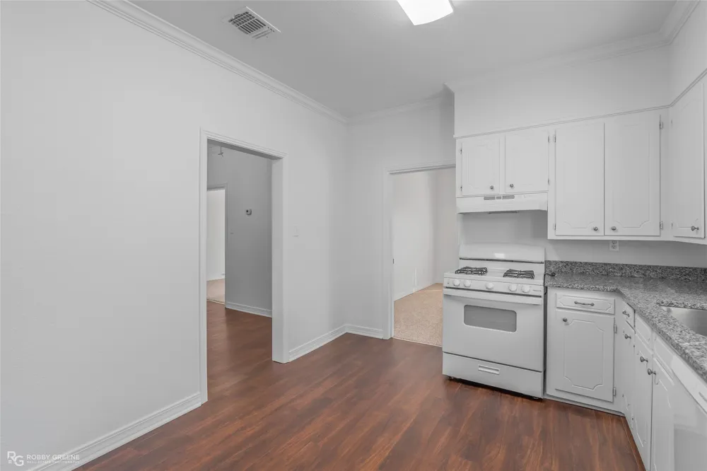 101 Walnut Street Vivian, LA 71082