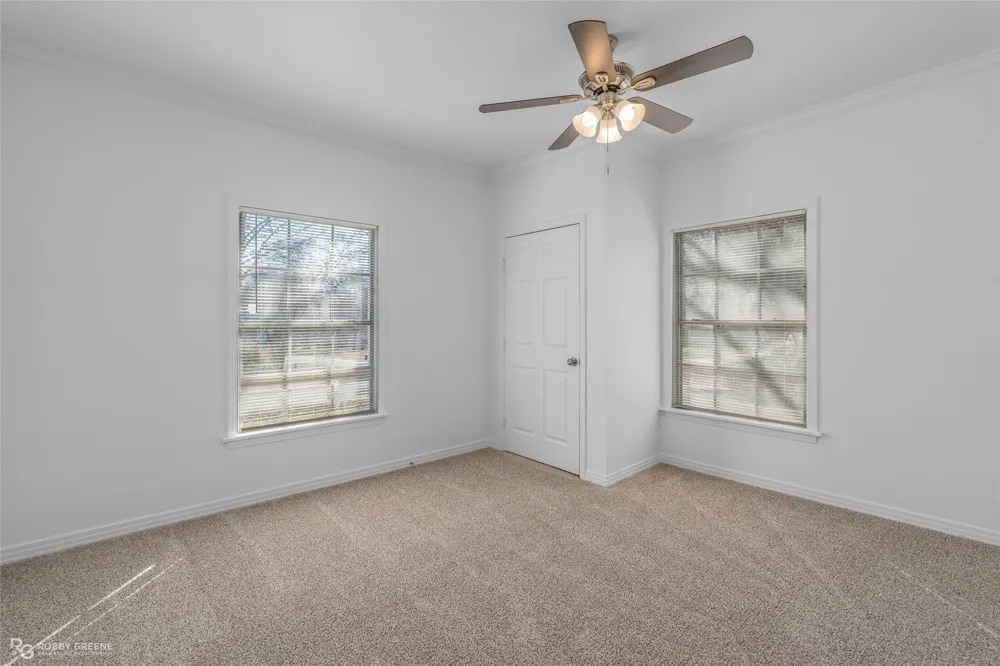 101 Walnut Street Vivian, LA 71082