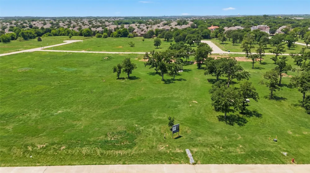 718 Sutton Lane Copper Canyon, TX 76226