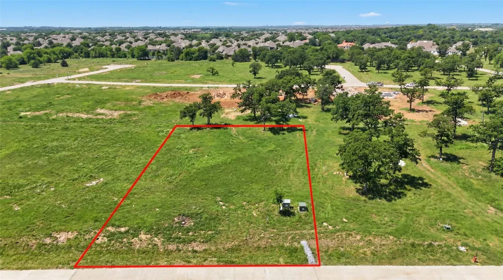 718 Sutton Lane Copper Canyon, TX 76226