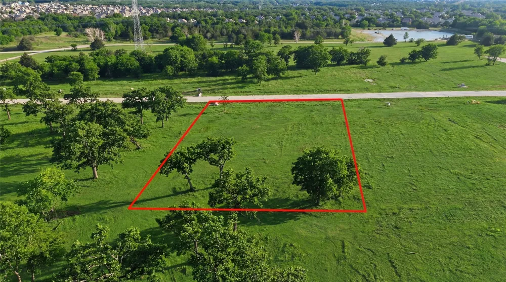718 Sutton Lane Copper Canyon, TX 76226