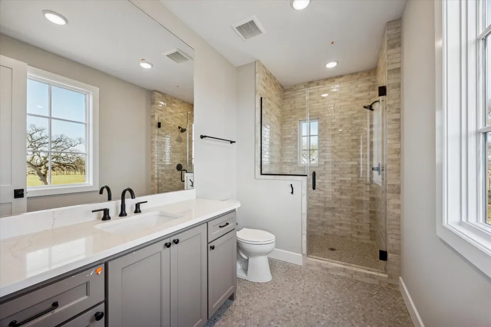 5989 Brazos Bow Way Washington, TX 77880