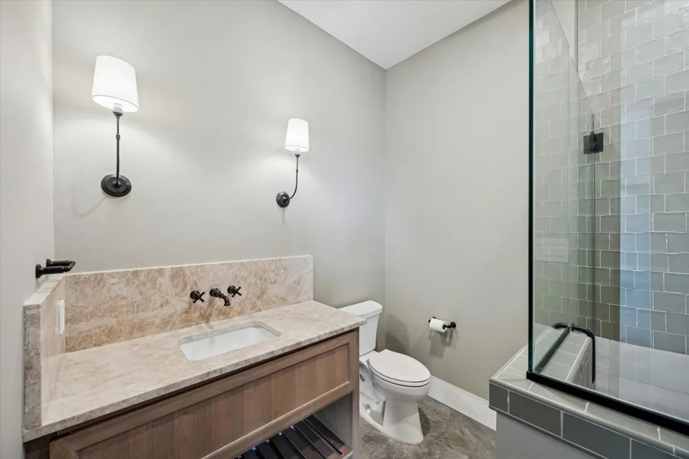 5989 Brazos Bow Way Washington, TX 77880