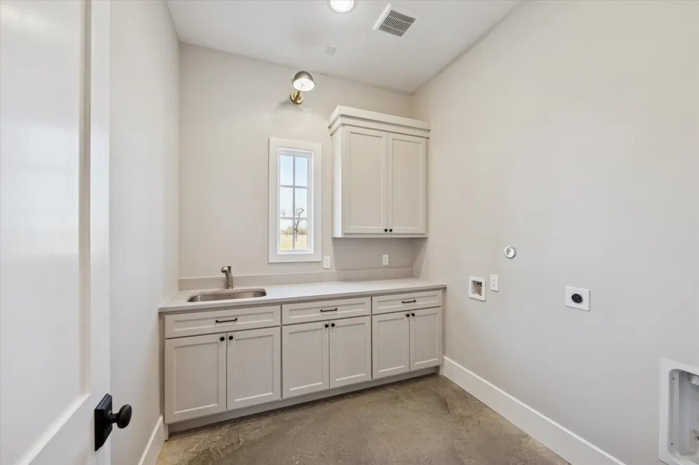 5989 Brazos Bow Way Washington, TX 77880