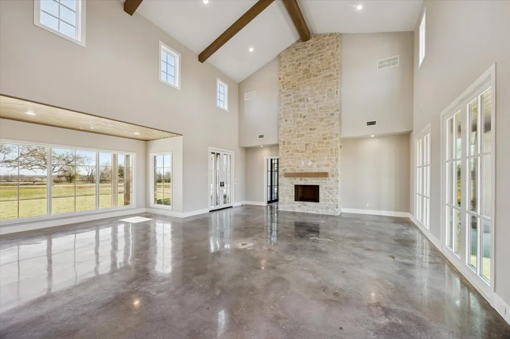 5989 Brazos Bow Way Washington, TX 77880