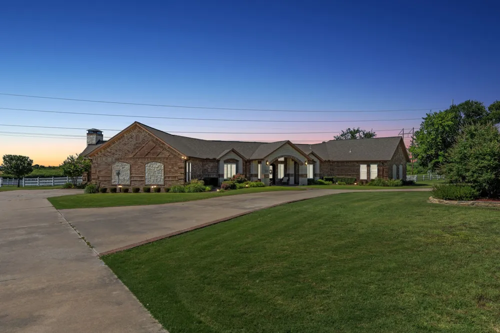 6800 Eastview Drive Sachse, TX 75048