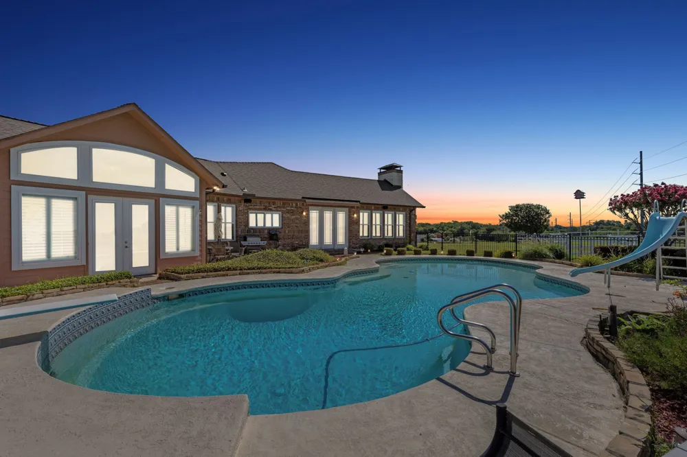 6800 Eastview Drive Sachse, TX 75048