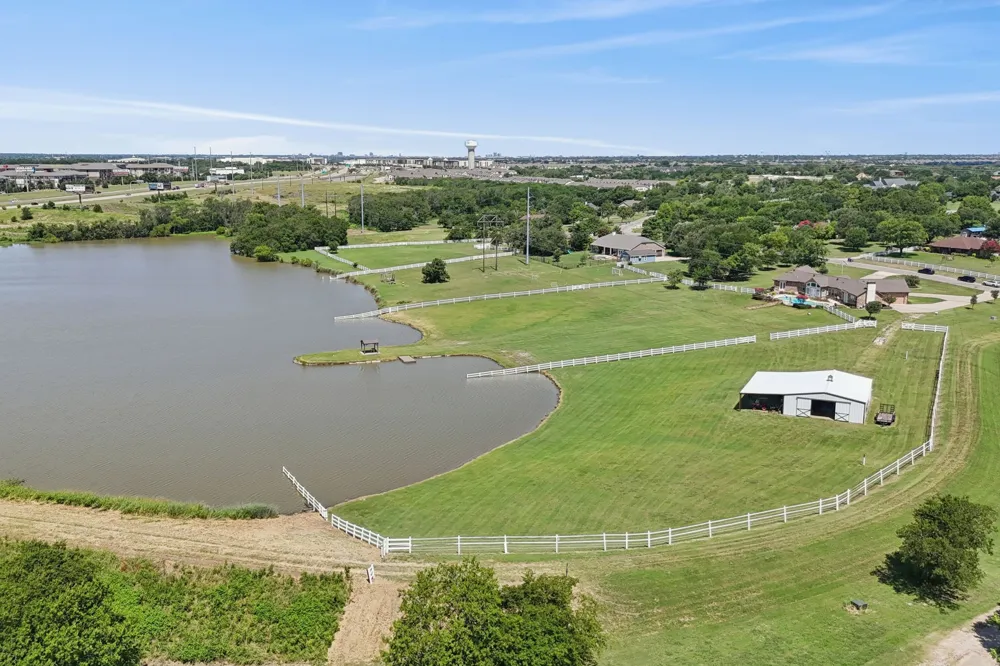 6800 Eastview Drive Sachse, TX 75048