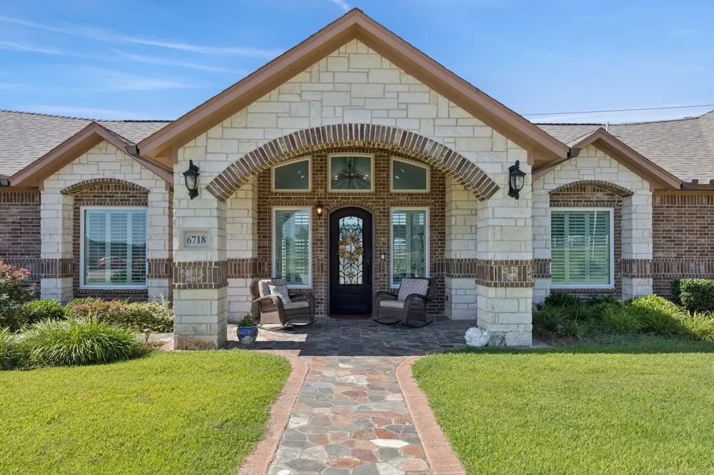 6800 Eastview Drive Sachse, TX 75048