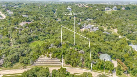 2248 Bluff Court