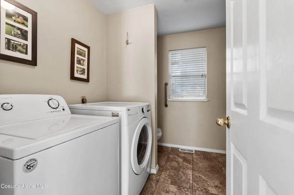 7535 MT CARROL STREET Dalton Gardens, ID 83815