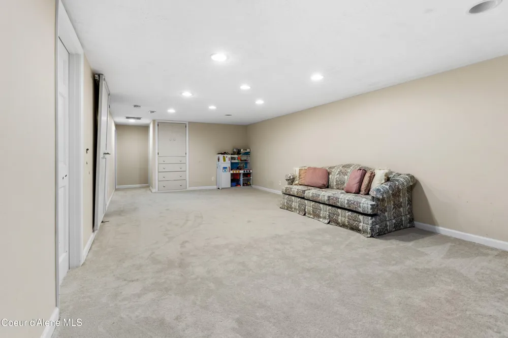 7535 MT CARROL STREET Dalton Gardens, ID 83815