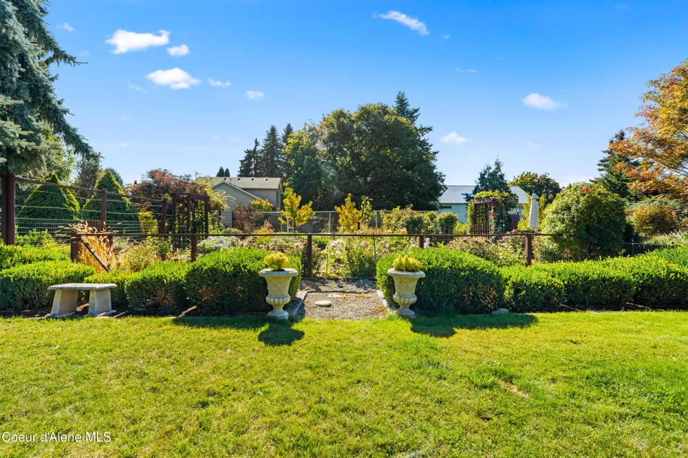 7535 MT CARROL STREET Dalton Gardens, ID 83815