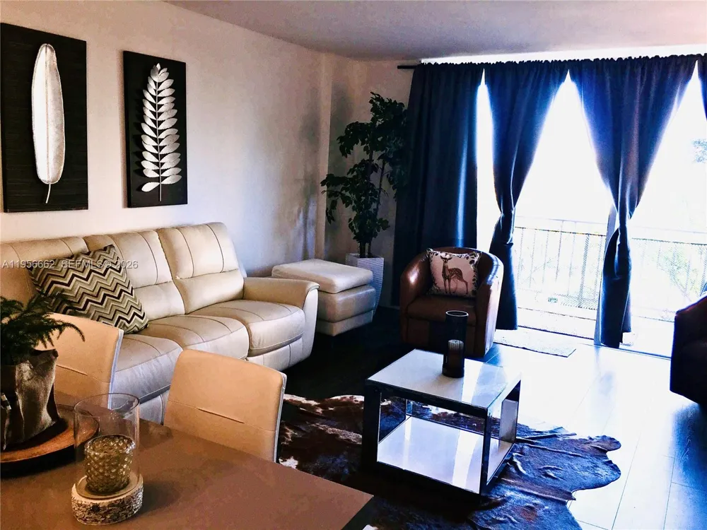 11111 Biscayne Blvd #4D Miami, FL 33181